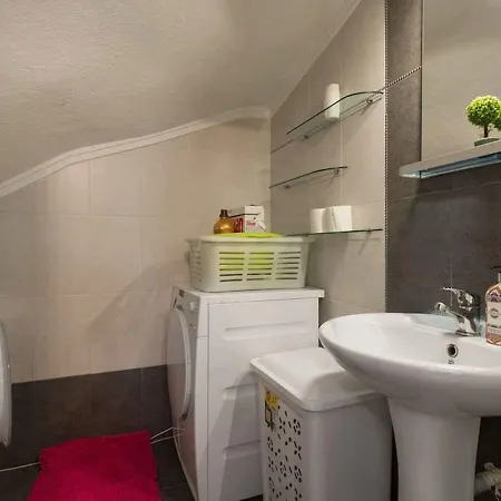 Apartamento Socrates & Froso's Lovely Maisonette *